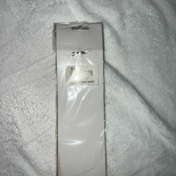 Cinderella Hair Extensions 24” Desert Sand - Picture 8 of 10